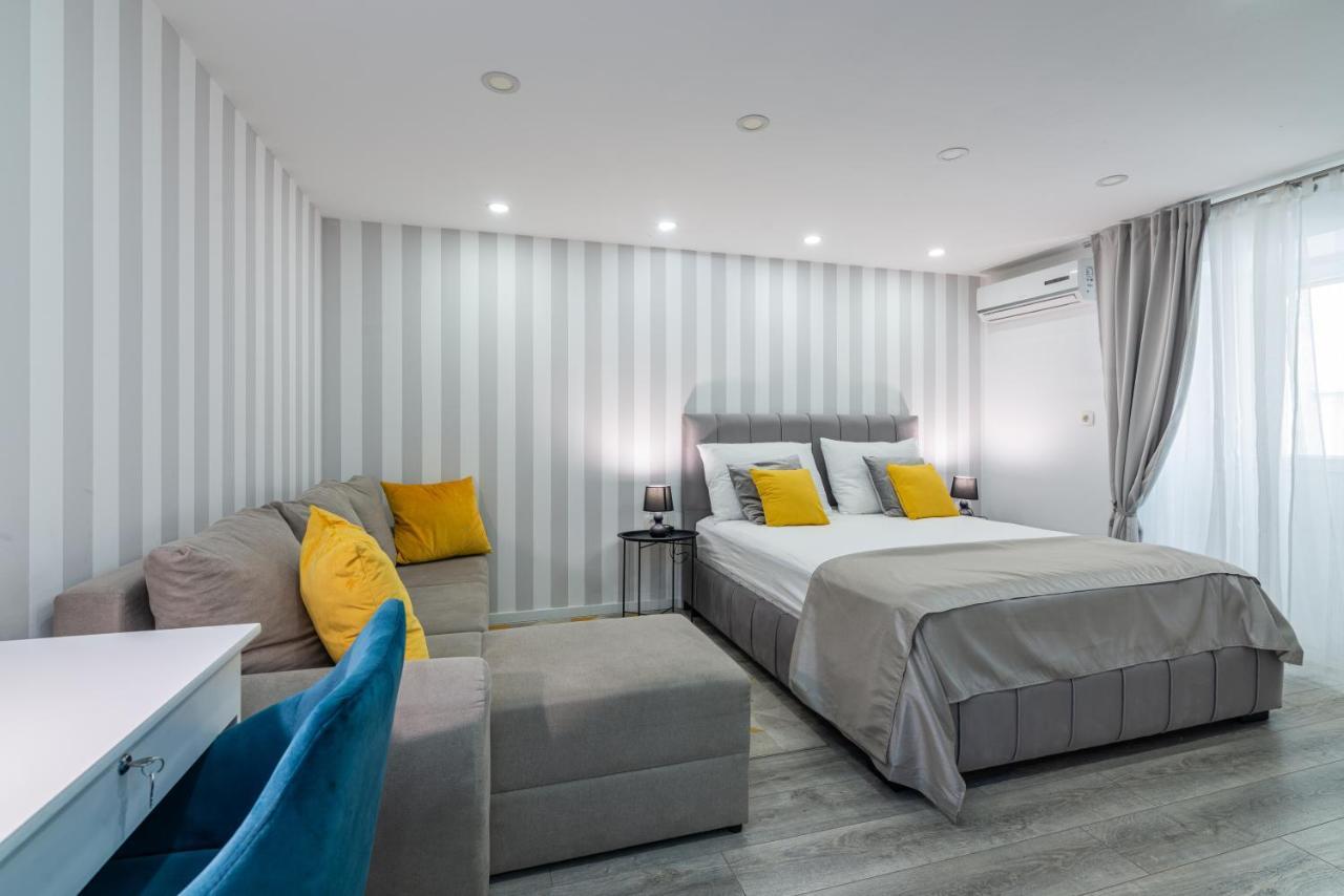 Small, Sweet & Cosy Apartments غييكا المظهر الخارجي الصورة