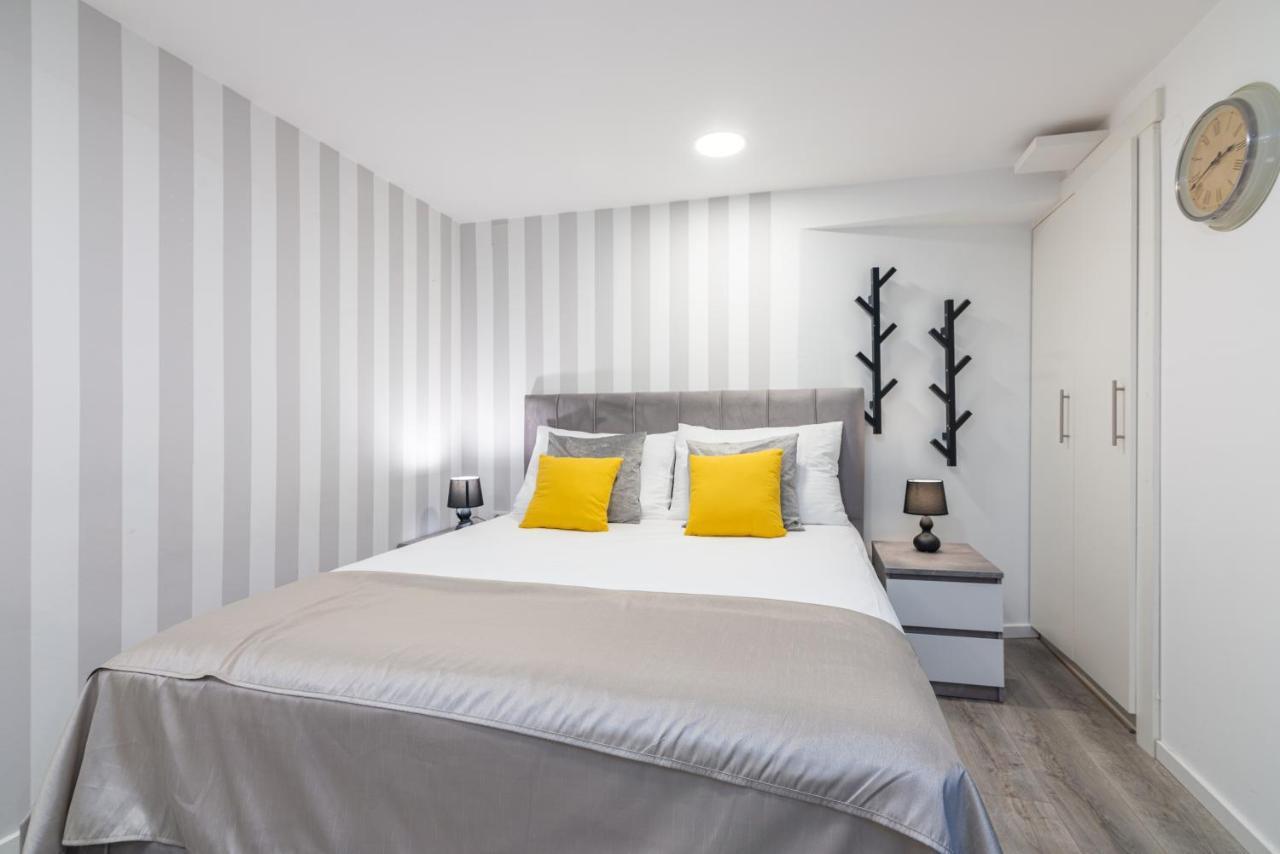 Small, Sweet & Cosy Apartments غييكا المظهر الخارجي الصورة
